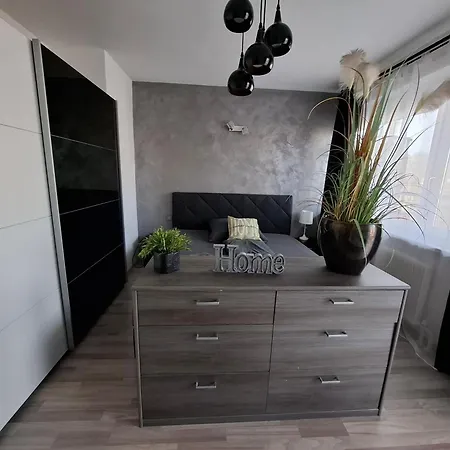 Daire Urban - Zentral Und Graz