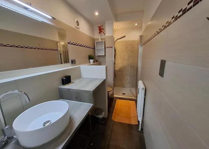 Urban - Zentral Und Lägenhet *